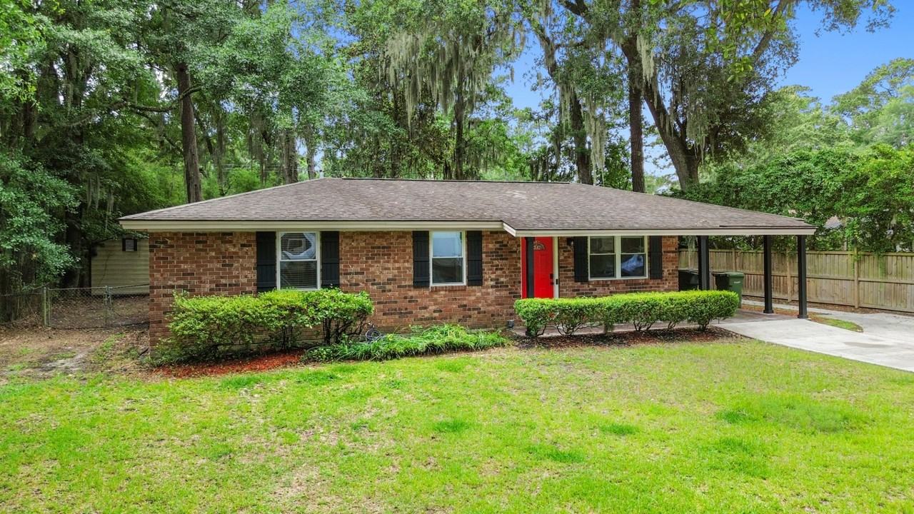 527 Red Oak Dr - Photo 2 of 44