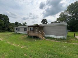 featured image of 70 Henderson Rd