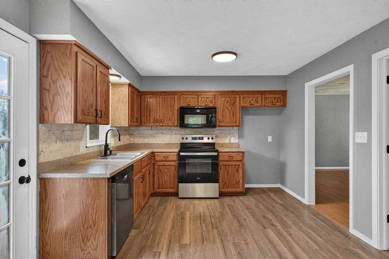 2724 N Franklin Ave - Photo 7 of 22
