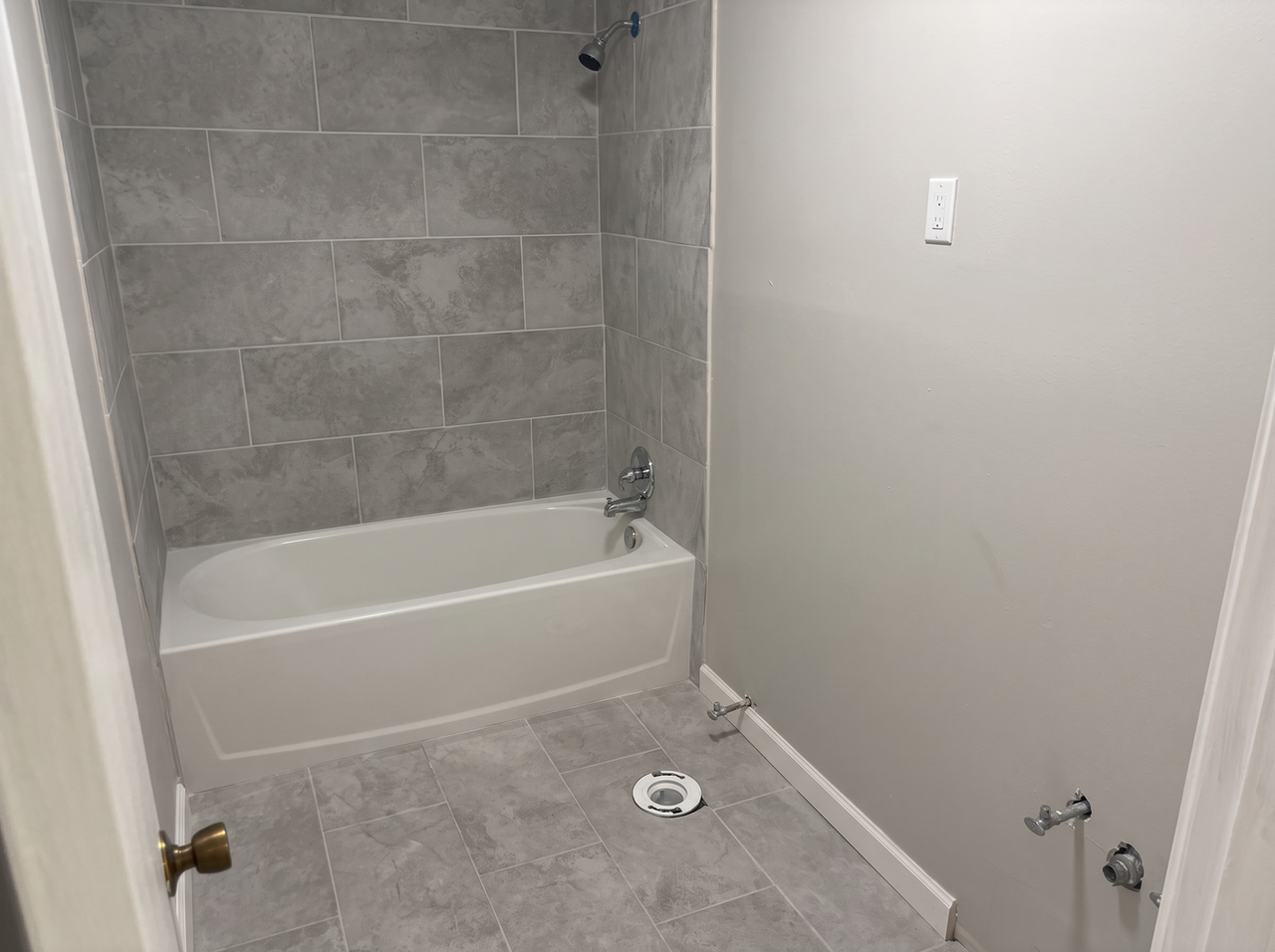 4487 Aline Rd - Photo 6 of 10
