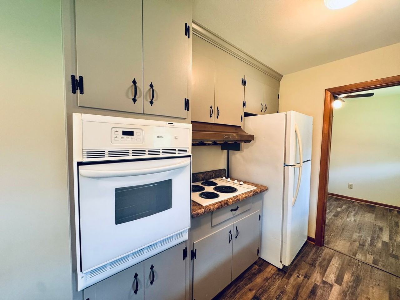 5930 Edgewood Ave - Photo 6 of 22