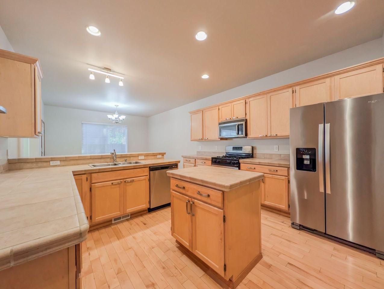 1218 147th Pl Sw - Photo 3 of 16