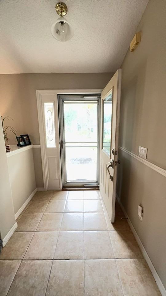 124 Foxhall Ln - Photo 2 of 21