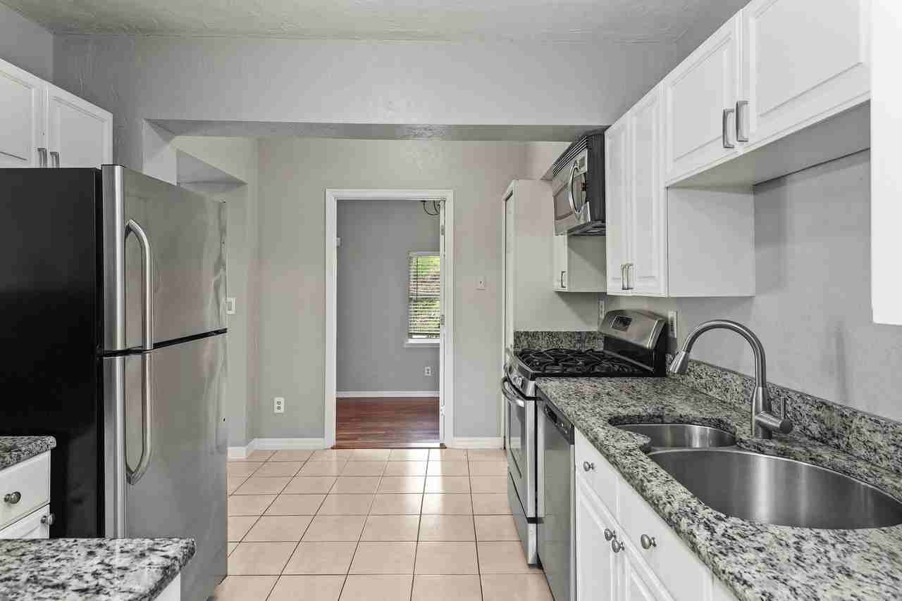 2607 Elizabeth Ave - Photo 4 of 30