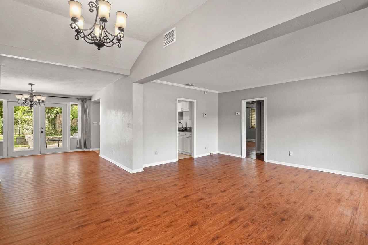 2607 Elizabeth Ave - Photo 7 of 30