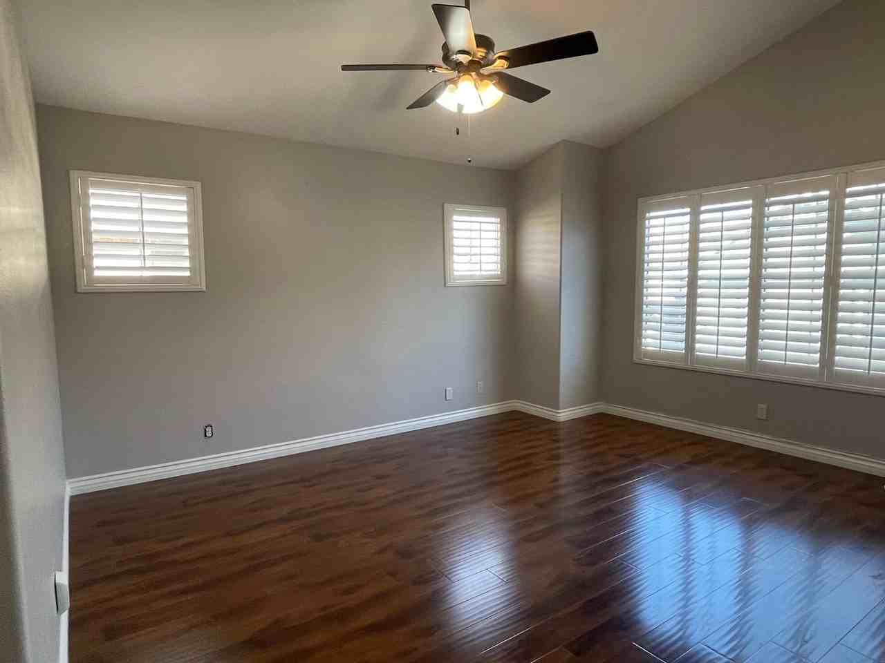 2884 Capella Way - Photo 4 of 12
