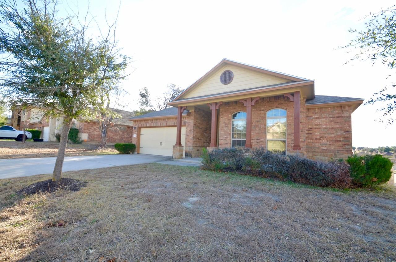 7300 Golden Oak Ln - Photo 2 of 20
