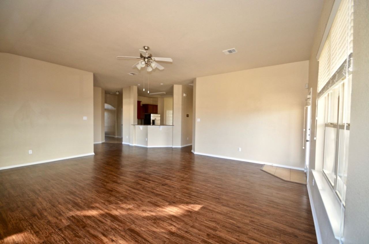 7300 Golden Oak Ln - Photo 7 of 20