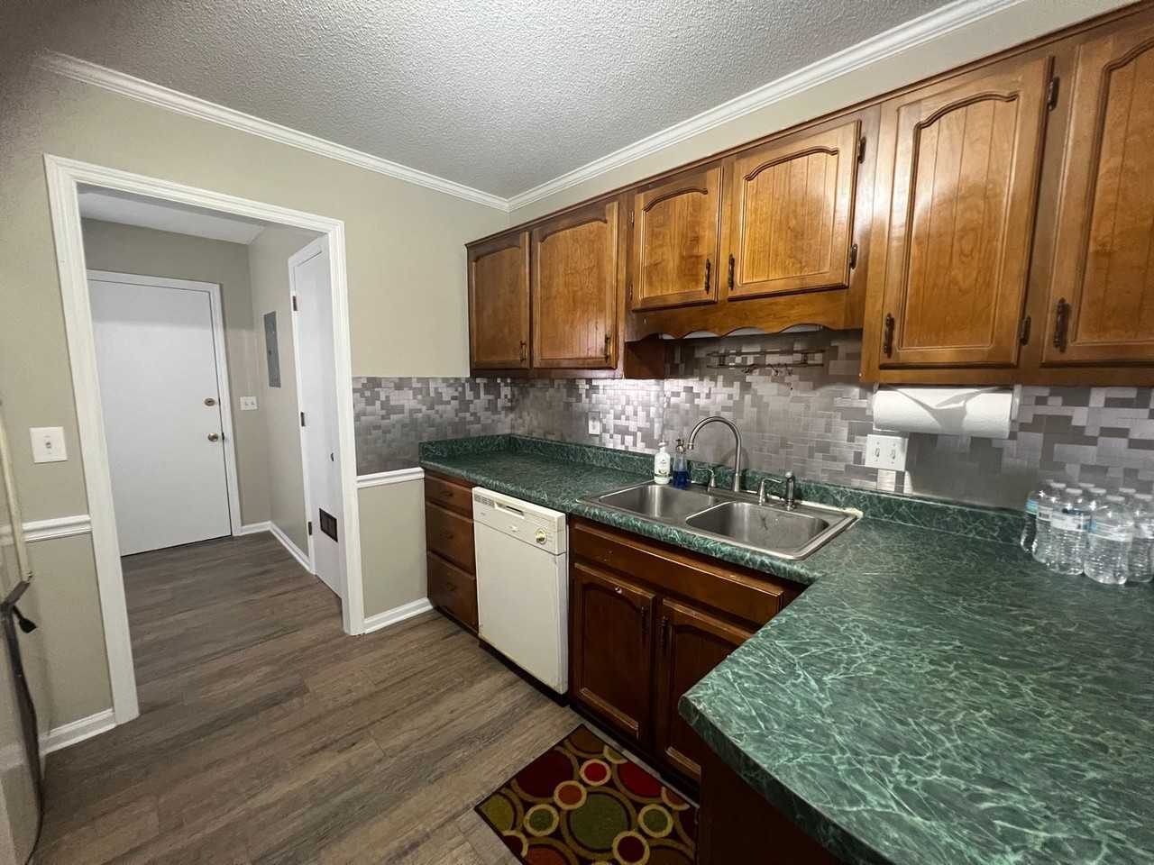 5300 Dandelion Dr - Photo 7 of 19