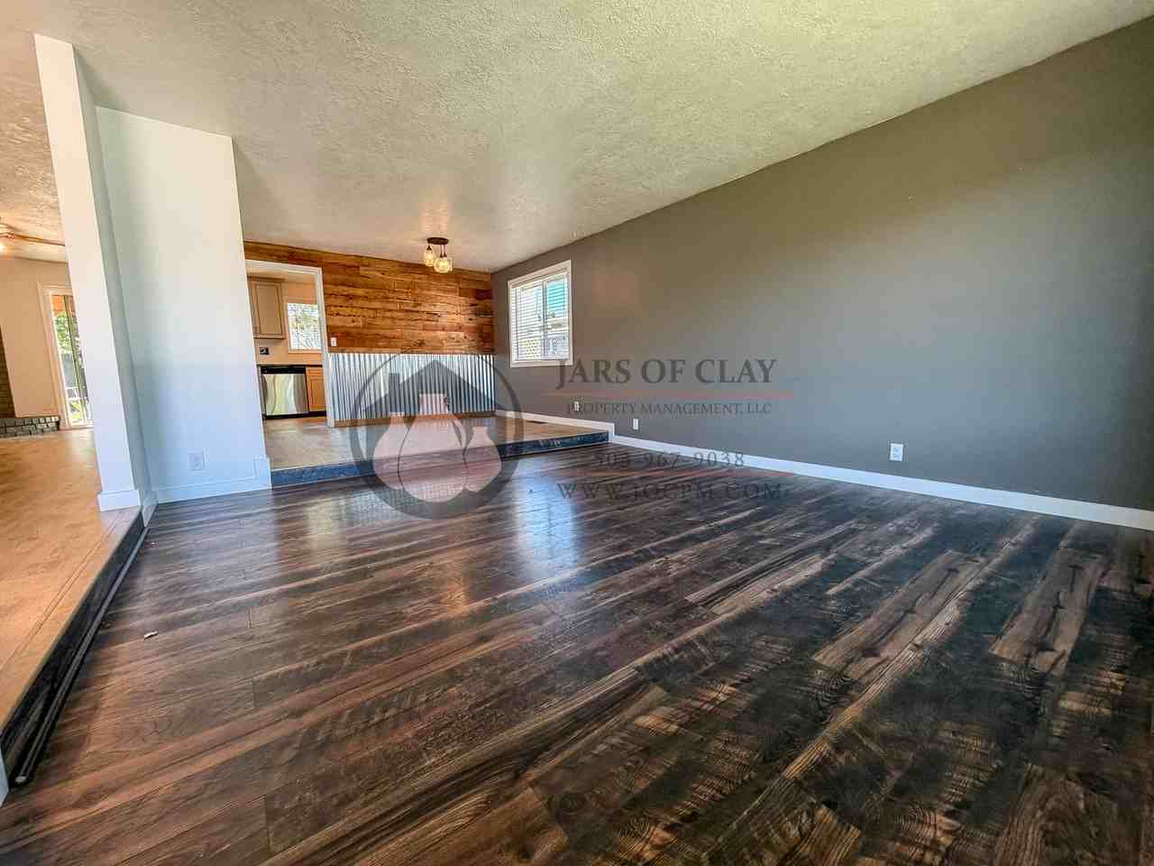 3862 Doloris Ct Ne - Photo 6 of 20