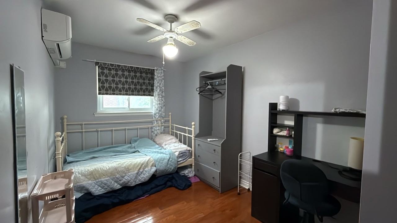 Porterfield Crescent & Niles Way - Photo 3 of 9