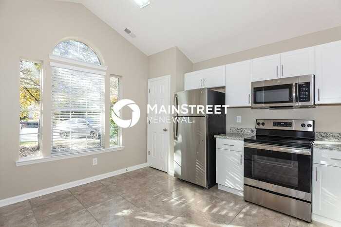 7101 Greenook Ct - Photo 5 of 15