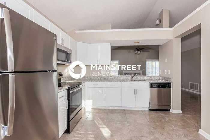 7101 Greenook Ct - Photo 6 of 15