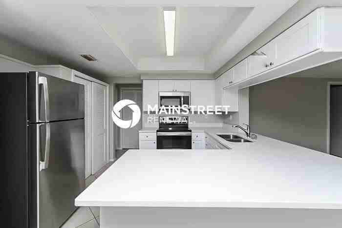 7115 Moravian Dr - Photo 5 of 16