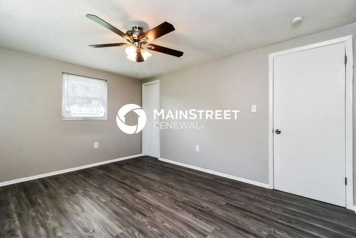 8912 Hervel Cir - Photo 7 of 16