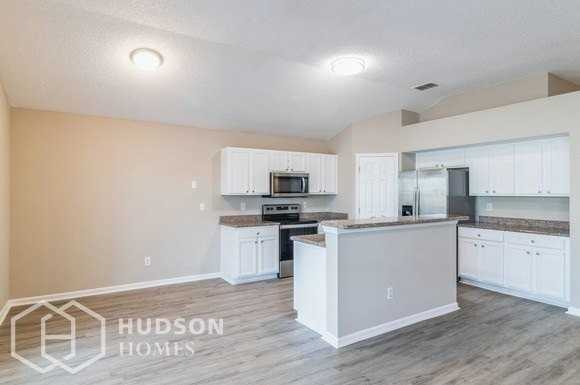 2535 Coachman Lakes Dr - Photo 3 of 20