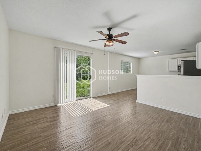 3814 Amber Chase - Photo 5 of 22