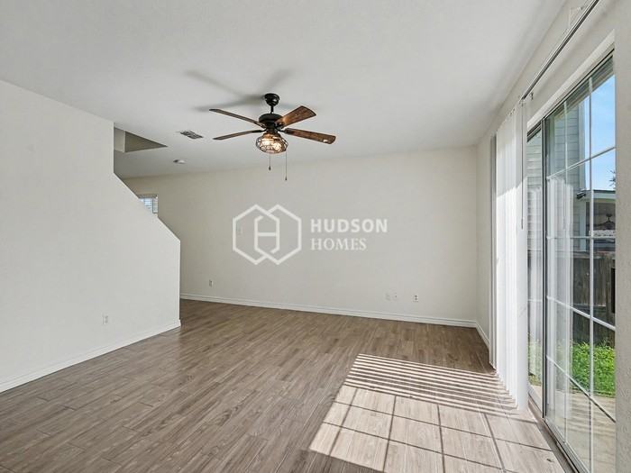 3814 Amber Chase - Photo 6 of 22