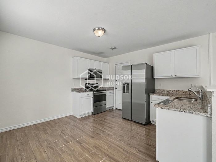 3814 Amber Chase - Photo 7 of 22
