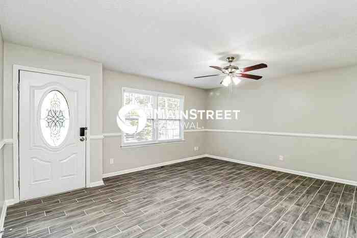 1915 Sheldon Rd - Photo 3 of 16