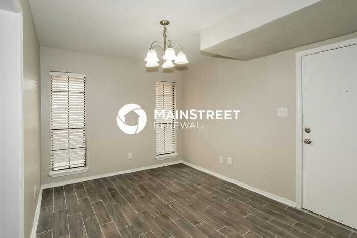 4413 Larner St - Photo 6 of 16