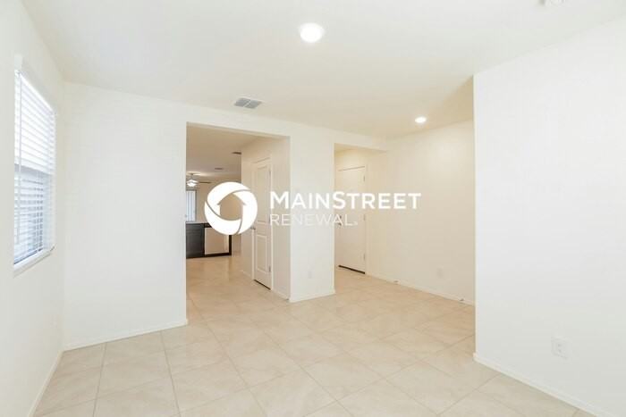 25460 W Mahoney Ave - Photo 5 of 16