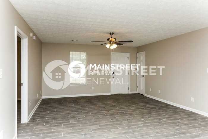 305 Barr Cir - Photo 4 of 16