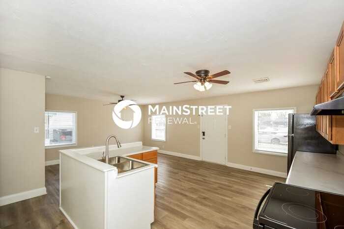 1325 S Ewing St - Photo 6 of 16