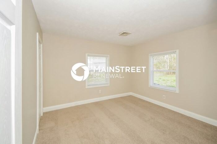 1325 S Ewing St - Photo 7 of 16