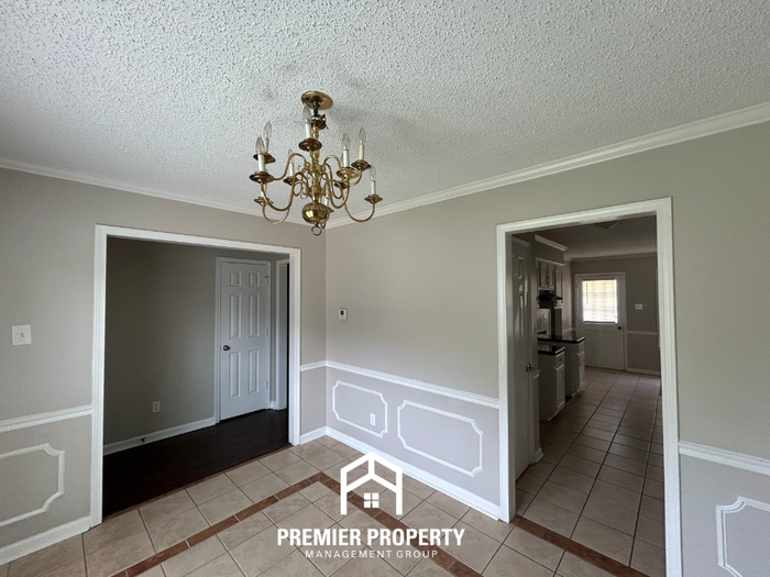 7316 Peppermill Ln - Photo 3 of 21