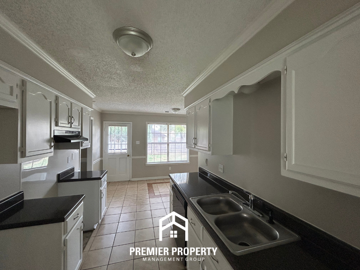 7316 Peppermill Ln - Photo 5 of 21