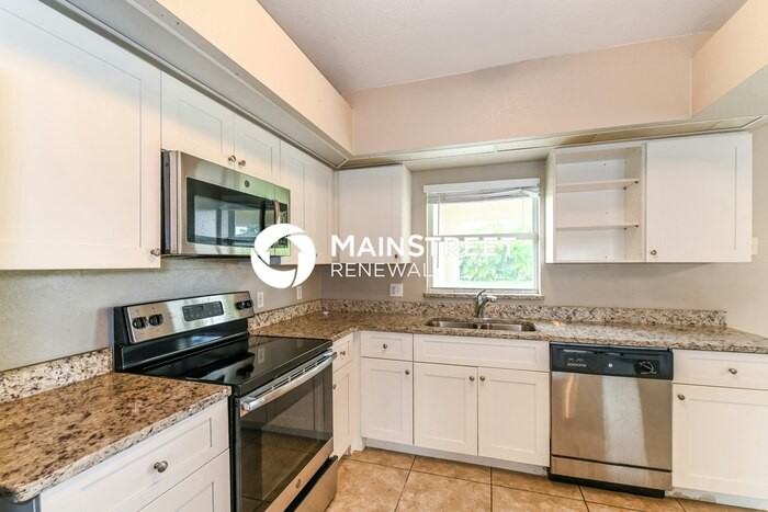 1804 Nw 18th St - Photo 7 of 13