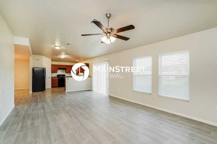 1002 Sw 6th Ave - Photo 3 of 16