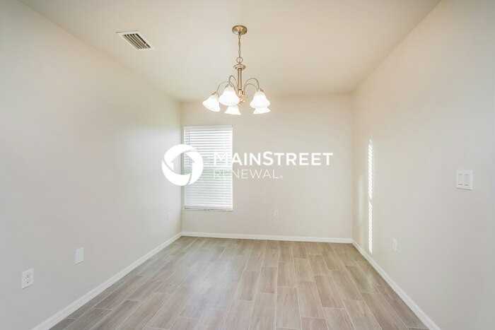 1002 Sw 6th Ave - Photo 4 of 16