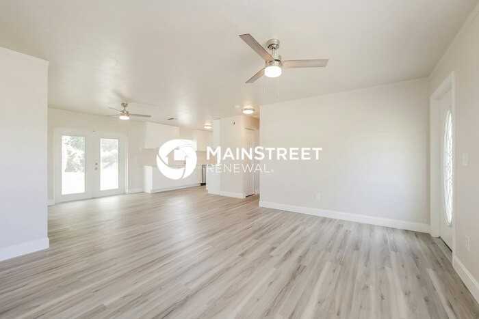 14061 Caribbean Blvd - Photo 4 of 16