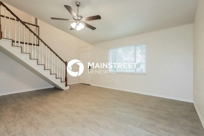 21200 Argyle Ave - Photo 4 of 17