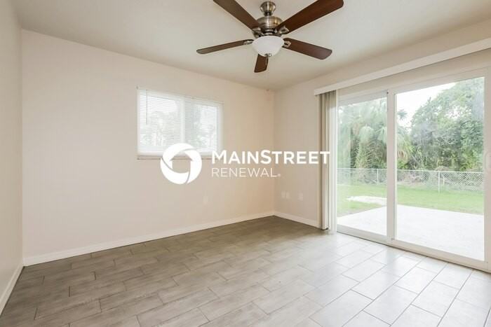 21200 Argyle Ave - Photo 6 of 17