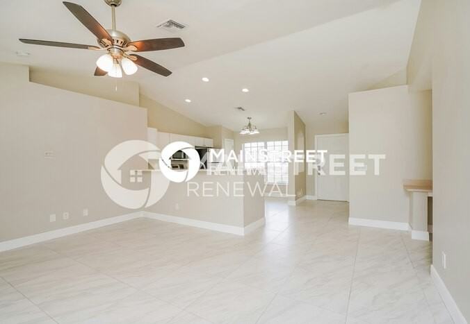 2722 Nw 5th Ter - Photo 4 of 16