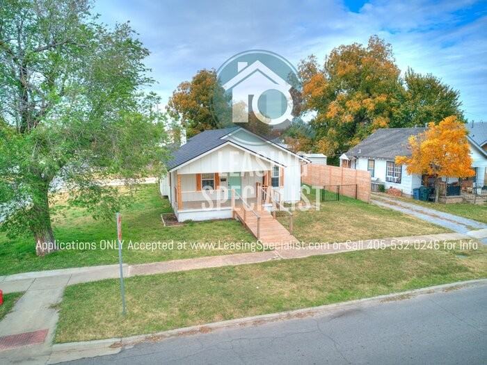 303 E Frank St - Photo 3 of 50
