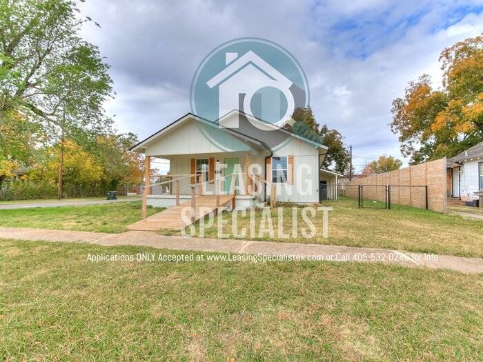 303 E Frank St - Photo 5 of 50