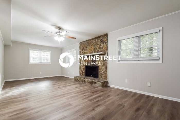 2953 Cohassett Ln - Photo 4 of 17