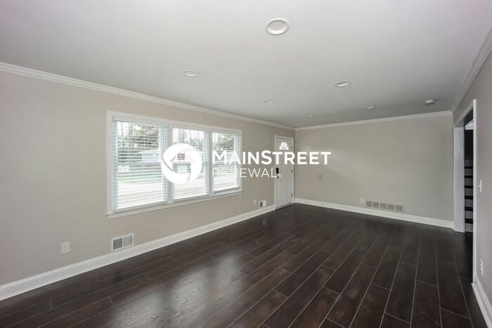 3785 Benchmark Dr - Photo 2 of 18