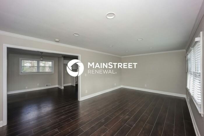 3785 Benchmark Dr - Photo 3 of 18