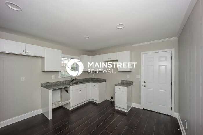 3785 Benchmark Dr - Photo 5 of 18