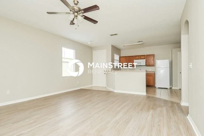 527 Madina Cir - Photo 5 of 16