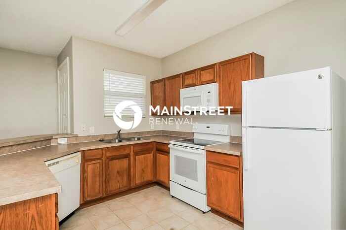527 Madina Cir - Photo 7 of 16