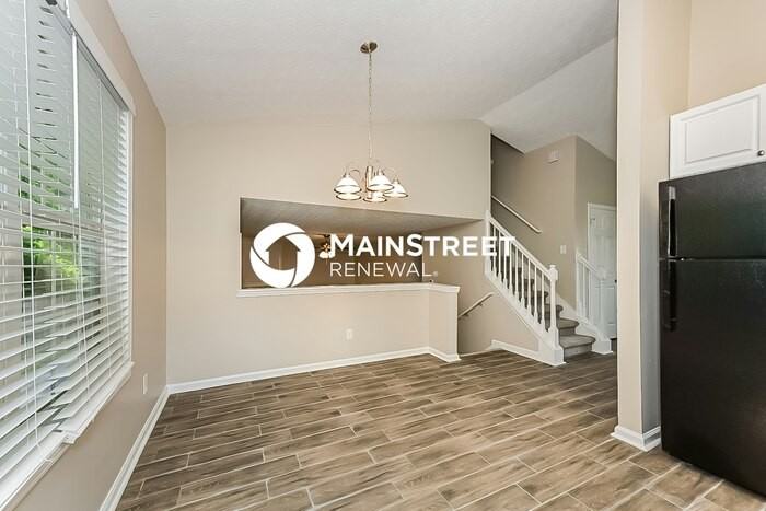 1547 Enchanted Forest Dr - Photo 5 of 17