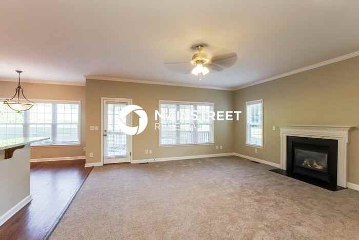 5512 Strabane Dr - Photo 5 of 23