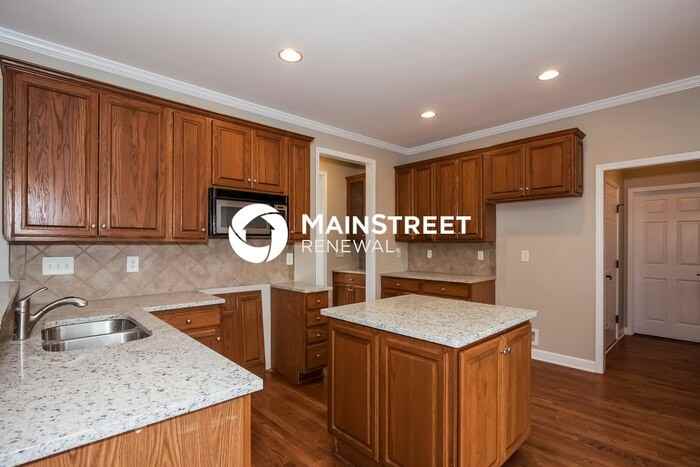 5512 Strabane Dr - Photo 6 of 23