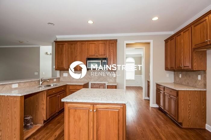 5512 Strabane Dr - Photo 7 of 23
